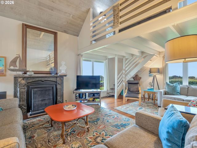 2515 SUNSET Blvd, Seaside, OR 97138