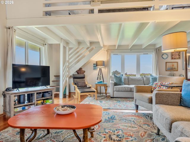 2515 SUNSET Blvd, Seaside, OR 97138