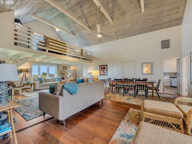 2515 SUNSET Blvd, Seaside, OR 97138