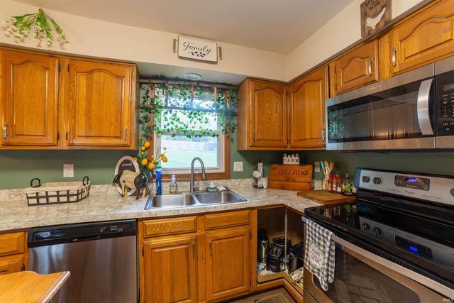 3707 Willow Bend Drive, Evansville, IN 47710
