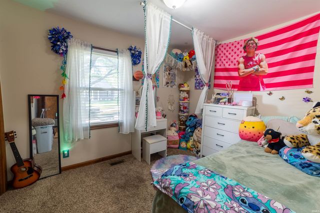 3707 Willow Bend Drive, Evansville, IN 47710