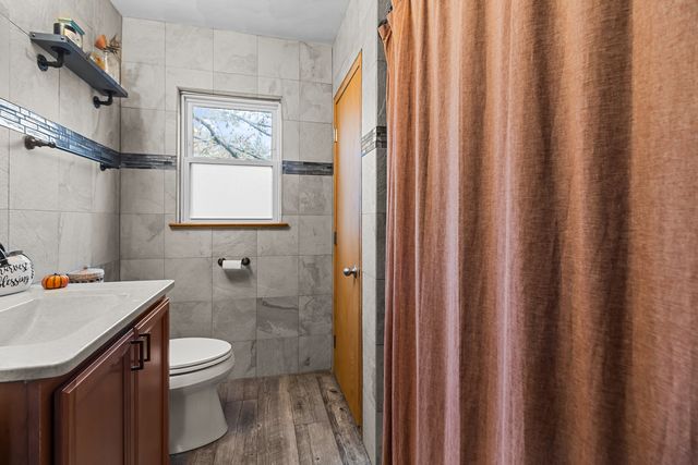 108 E Grove Street, Poplar Grove, IL 61065