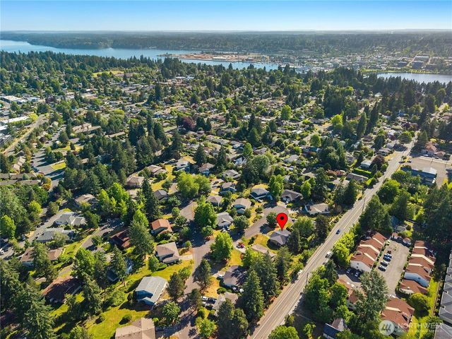 2015 2017 8th Court SW, Olympia, WA 98502