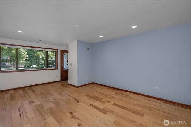 2015 2017 8th Court SW, Olympia, WA 98502