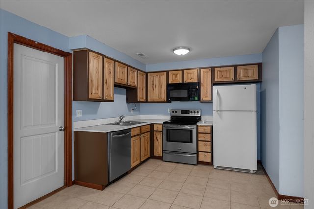2015 2017 8th Court SW, Olympia, WA 98502