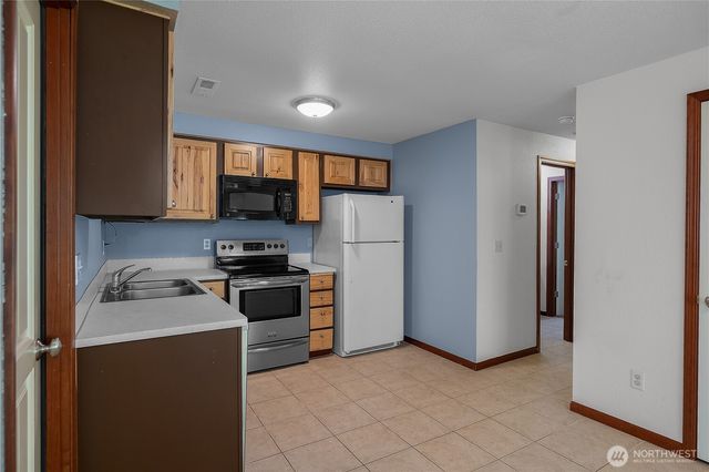 2015 2017 8th Court SW, Olympia, WA 98502