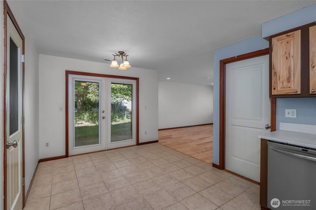 2015 2017 8th Court SW, Olympia, WA 98502