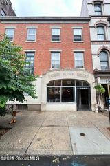 15 2nd Street 3R, Troy, NY 12180