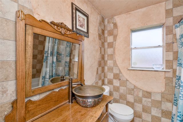 216 Rolling Hills Drive, Aledo, TX 76008