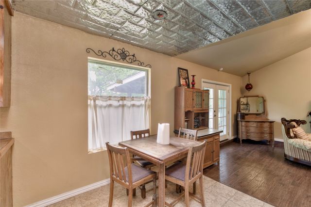 216 Rolling Hills Drive, Aledo, TX 76008