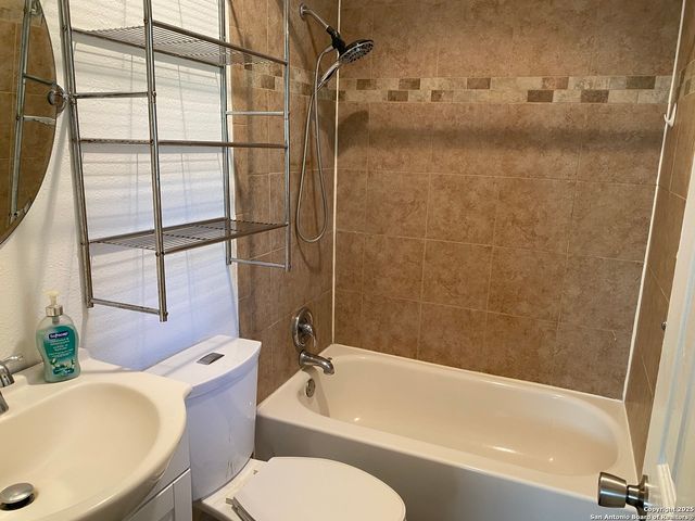 1057 Curtiss, Schertz, TX 78154