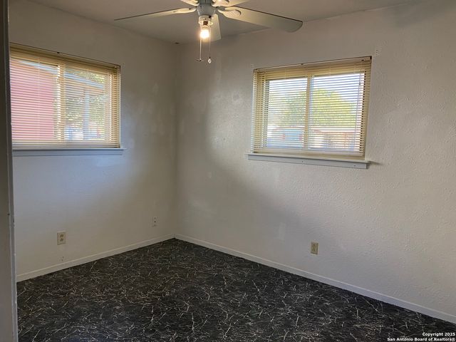 1057 Curtiss, Schertz, TX 78154