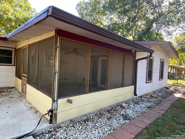 1057 Curtiss, Schertz, TX 78154