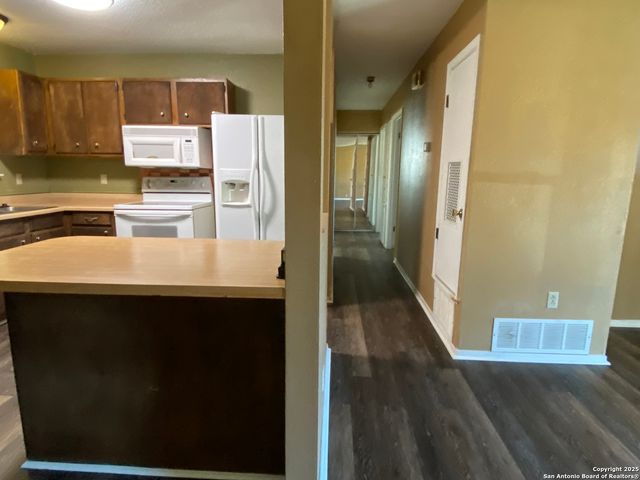 1057 Curtiss, Schertz, TX 78154