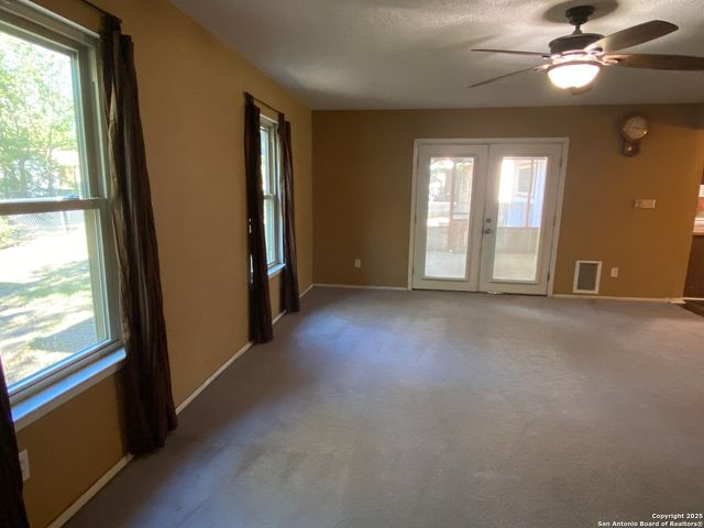 1057 Curtiss, Schertz, TX 78154