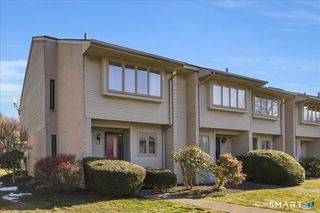 827 Oronoke Road APT 5-1, Waterbury, CT 06708