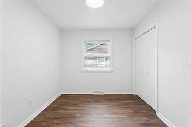 216 Watkins DR, Hampton, VA 23669