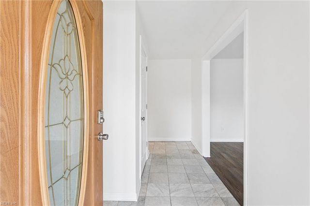 216 Watkins DR, Hampton, VA 23669