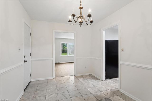 216 Watkins DR, Hampton, VA 23669