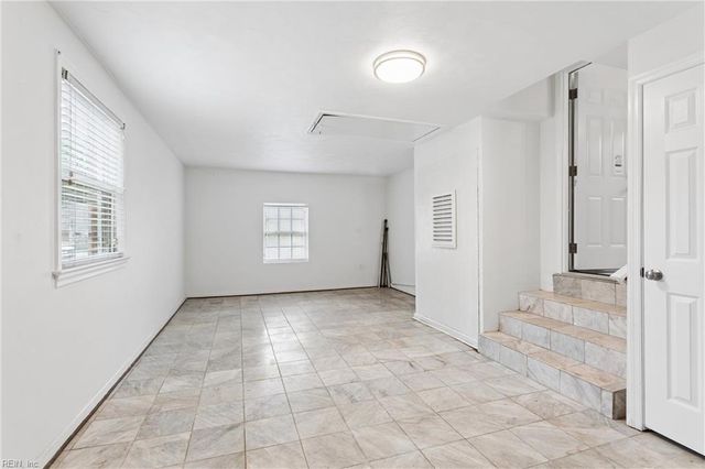 216 Watkins DR, Hampton, VA 23669