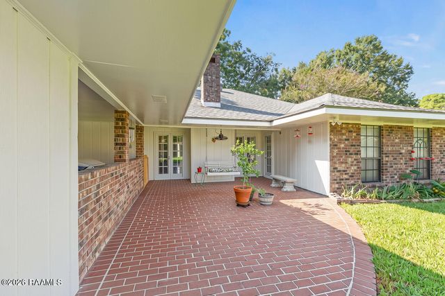 305 E Butcher Switch Road, Lafayette, LA 70507