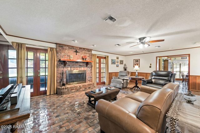 305 E Butcher Switch Road, Lafayette, LA 70507