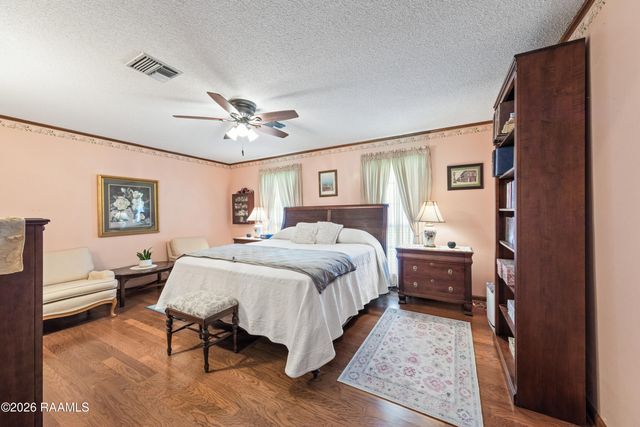 305 E Butcher Switch Road, Lafayette, LA 70507