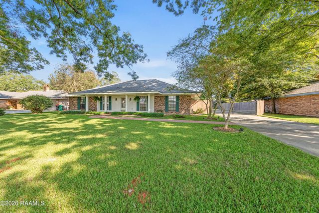 305 E Butcher Switch Road, Lafayette, LA 70507