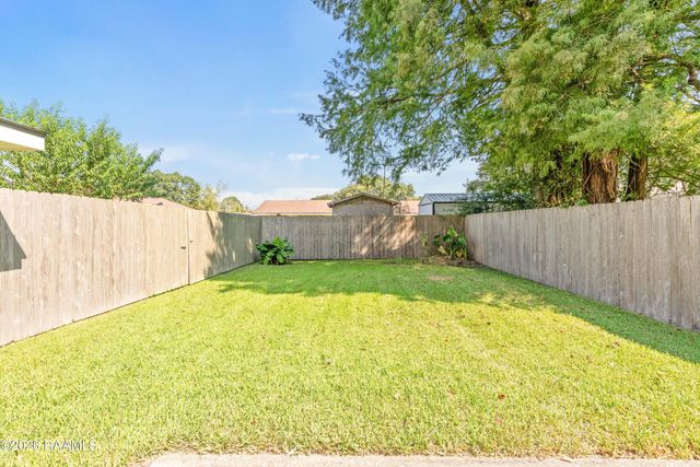 305 E Butcher Switch Road, Lafayette, LA 70507