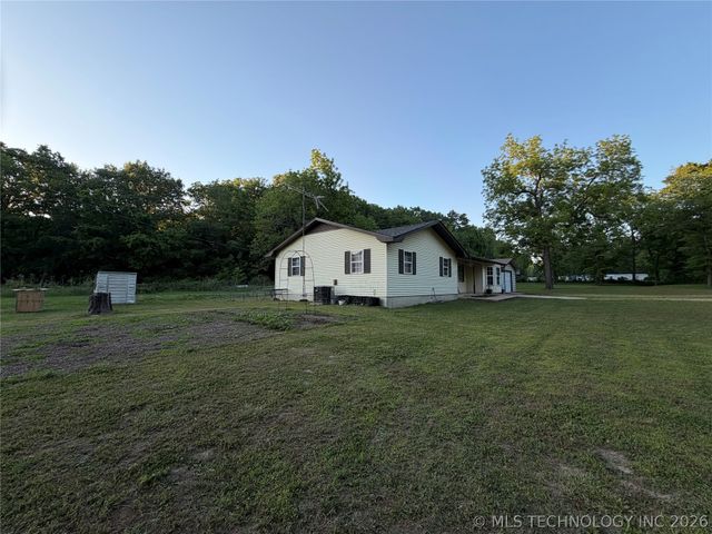 57767 County Road 612 Street, Kansas, OK 74347