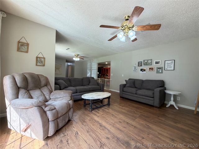 57767 County Road 612 Street, Kansas, OK 74347