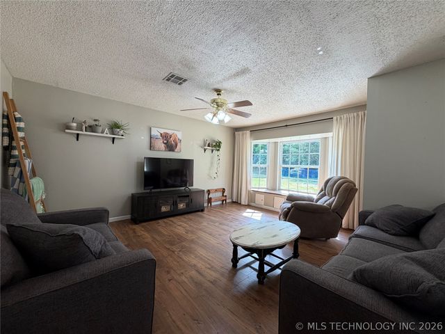 57767 County Road 612 Street, Kansas, OK 74347