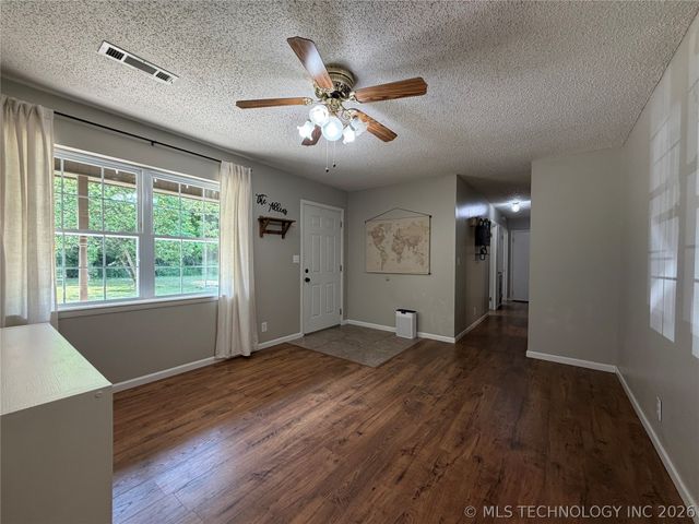 57767 County Road 612 Street, Kansas, OK 74347