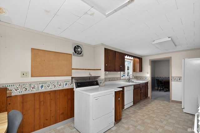 53084 County Road 9, Elkhart, IN 46514