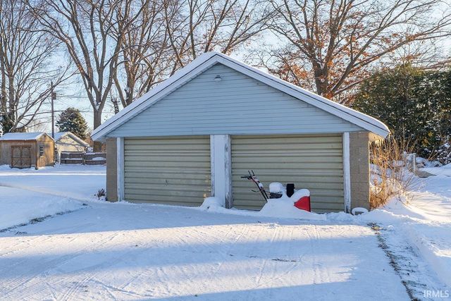 53084 County Road 9, Elkhart, IN 46514