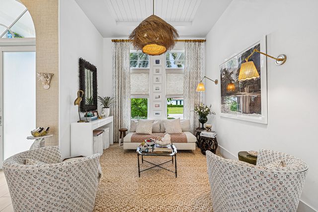 19 Harbour Drive N, Ocean Ridge, FL 33435