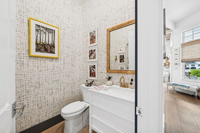 19 Harbour Drive N, Ocean Ridge, FL 33435