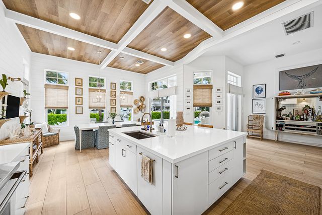 19 Harbour Drive N, Ocean Ridge, FL 33435