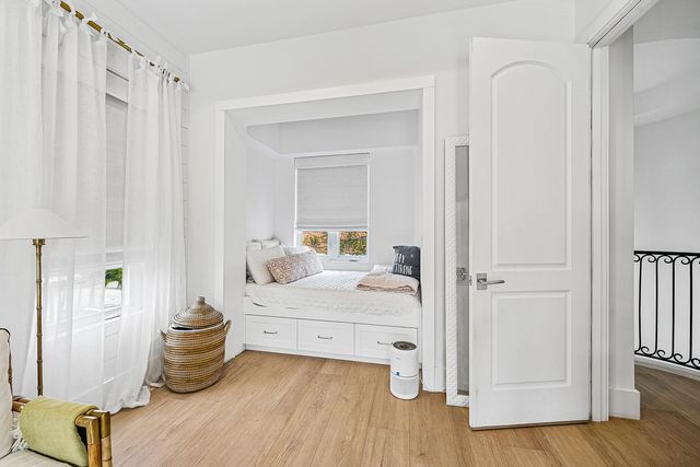 19 Harbour Drive N, Ocean Ridge, FL 33435