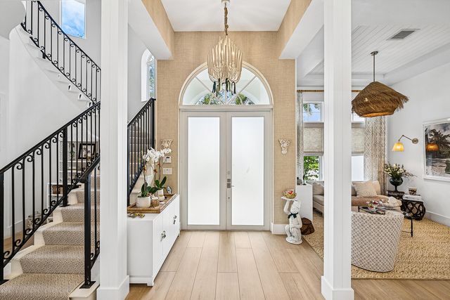 19 Harbour Drive N, Ocean Ridge, FL 33435