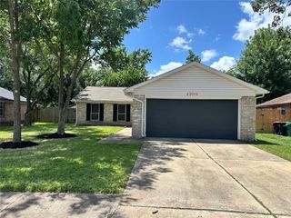 22015 Singing Spurs Drive, Katy, TX 77450