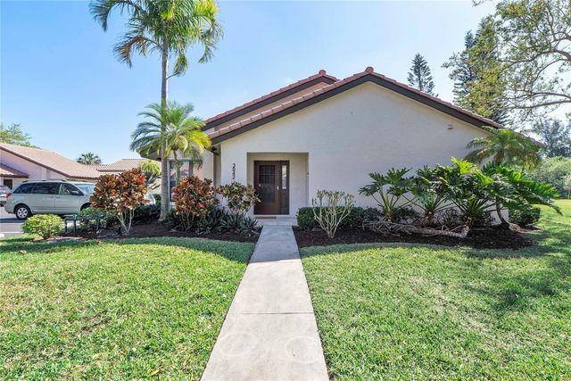 3042 Deer Creek Lake Shore Drive 3042, Deerfield Beach, FL 33442