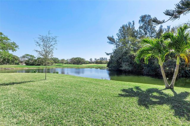 3042 Deer Creek Lake Shore Drive 3042, Deerfield Beach, FL 33442
