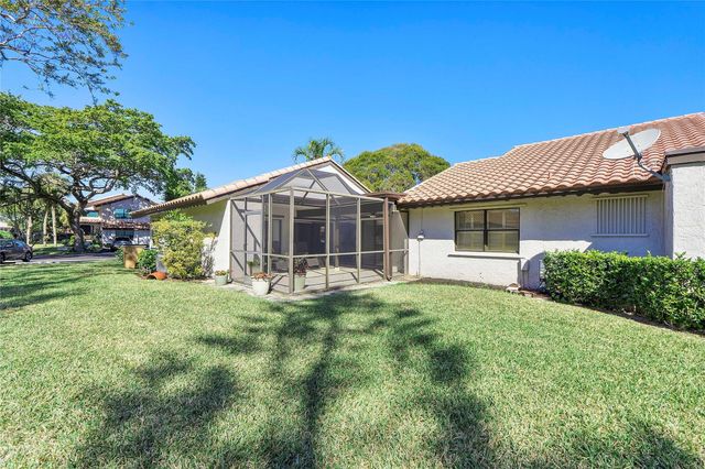 3042 Deer Creek Lake Shore Drive 3042, Deerfield Beach, FL 33442