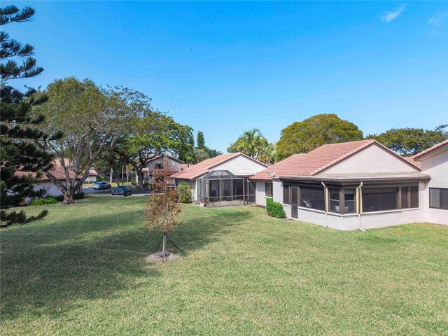 3042 Deer Creek Lake Shore Drive 3042, Deerfield Beach, FL 33442