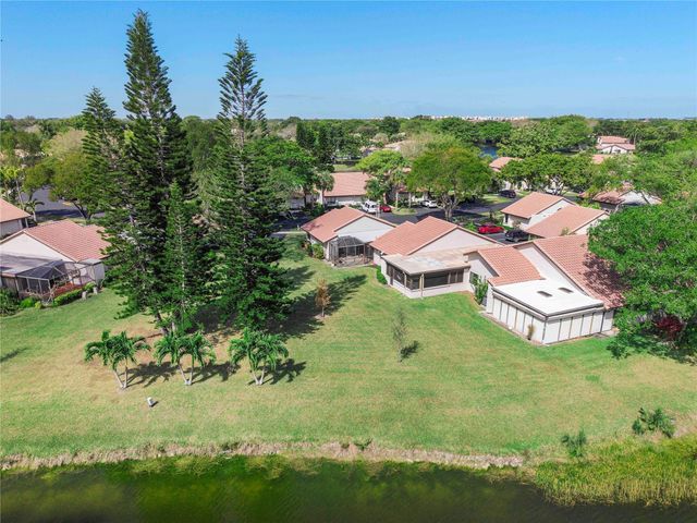 3042 Deer Creek Lake Shore Drive 3042, Deerfield Beach, FL 33442