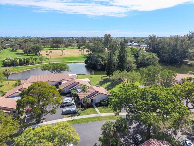 3042 Deer Creek Lake Shore Drive 3042, Deerfield Beach, FL 33442