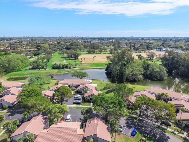 3042 Deer Creek Lake Shore Drive 3042, Deerfield Beach, FL 33442