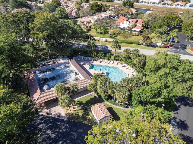 3042 Deer Creek Lake Shore Drive 3042, Deerfield Beach, FL 33442