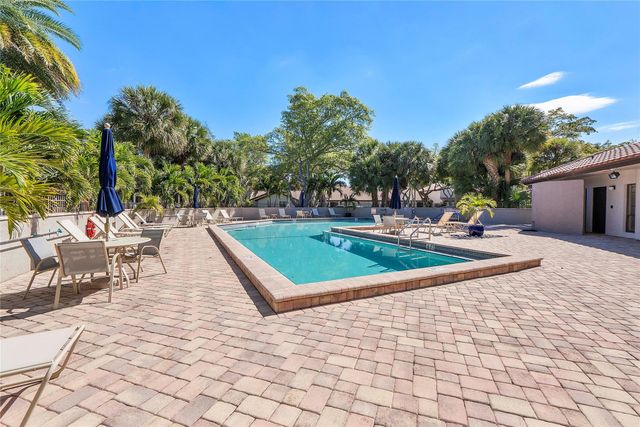 3042 Deer Creek Lake Shore Drive 3042, Deerfield Beach, FL 33442